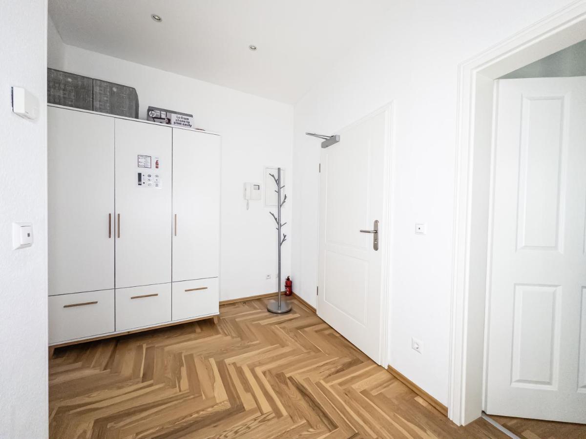 Firstclass 2-Room-Apartment Lipsia Esterno foto
